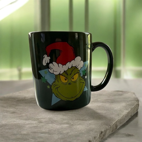 Dr. Seuss Other - ✨Grinch Mug✨